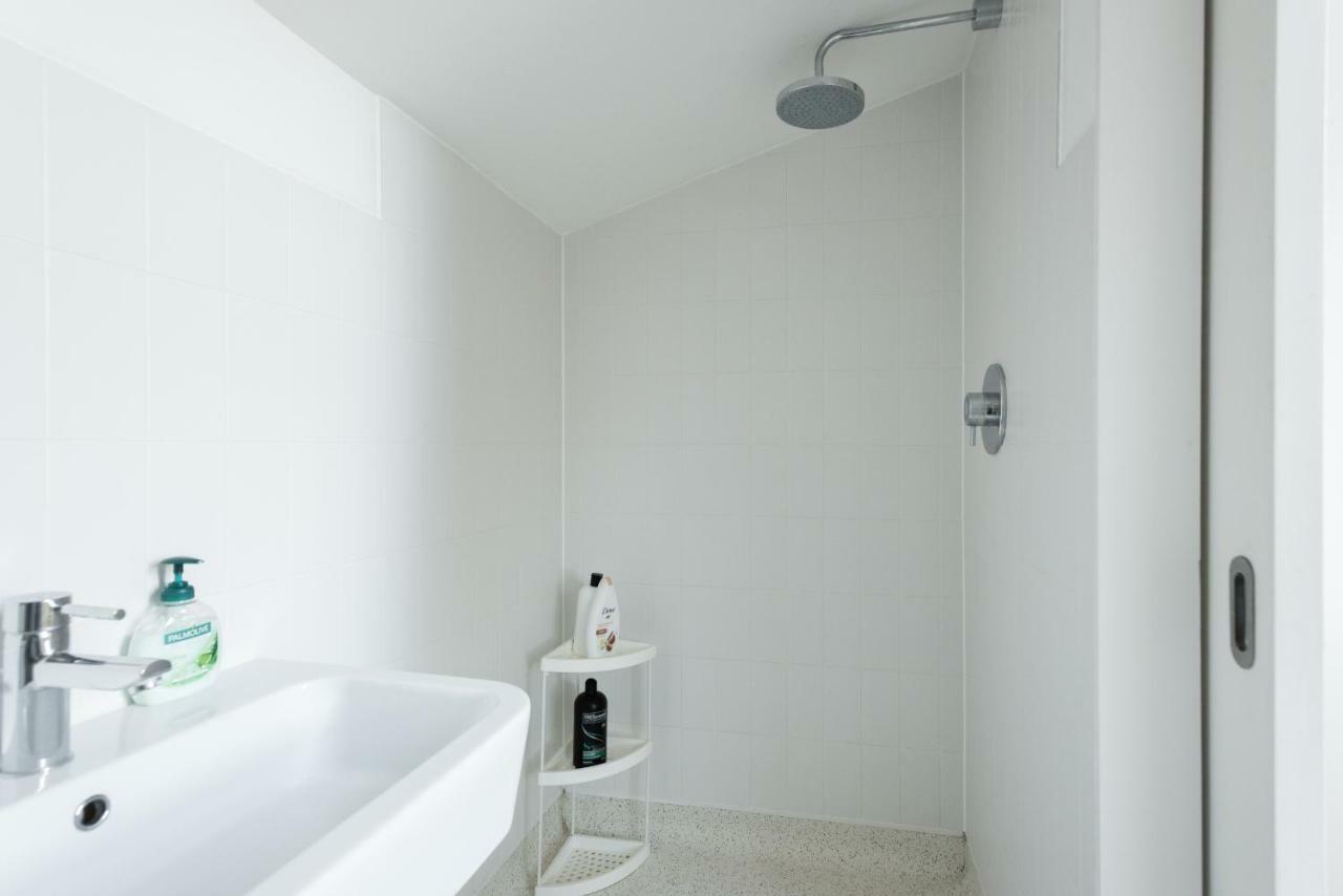 The Cliffside Loft - Distinctly Modern 3 Bdr Riverside Home Bath Esterno foto