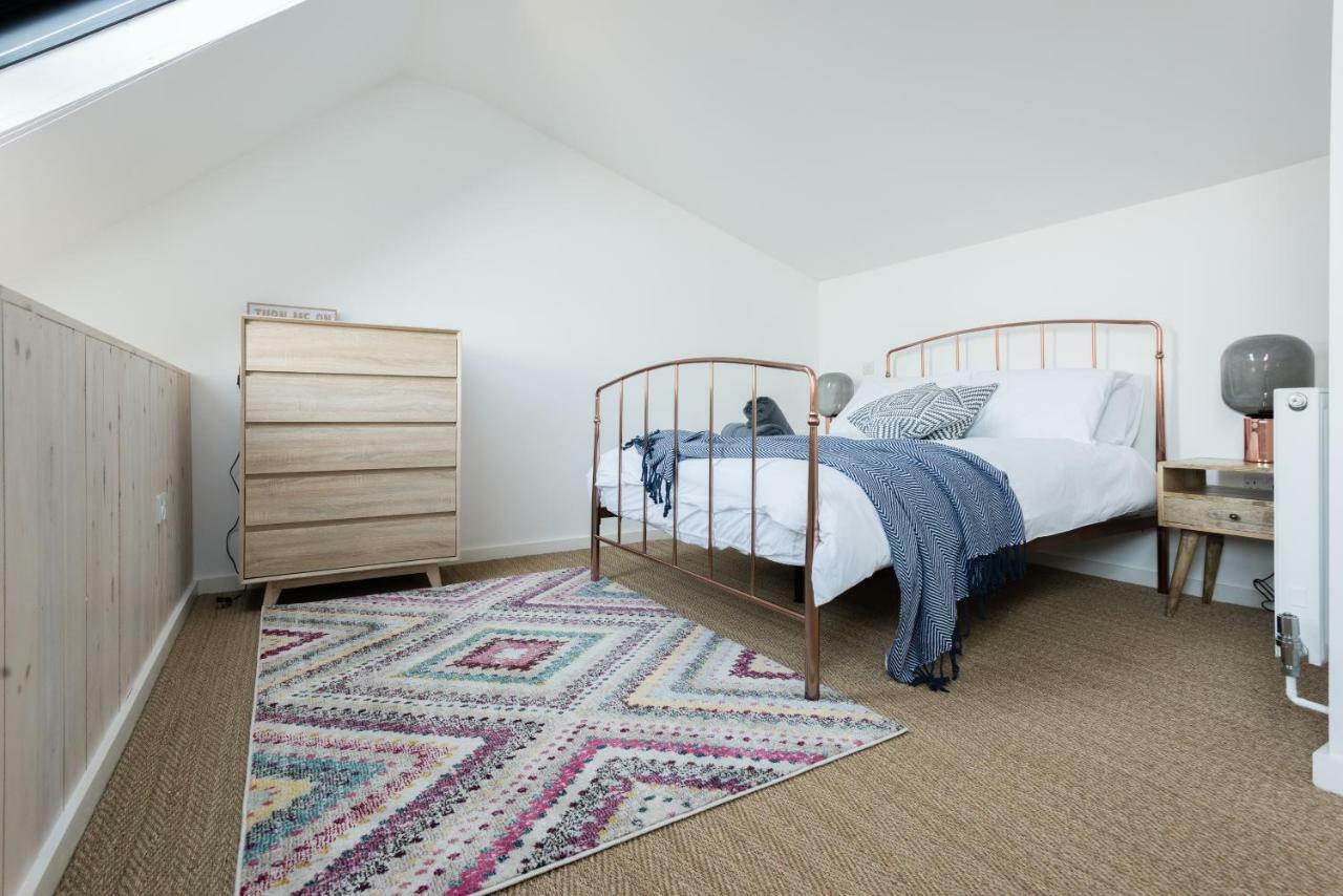 The Cliffside Loft - Distinctly Modern 3 Bdr Riverside Home Bath Esterno foto