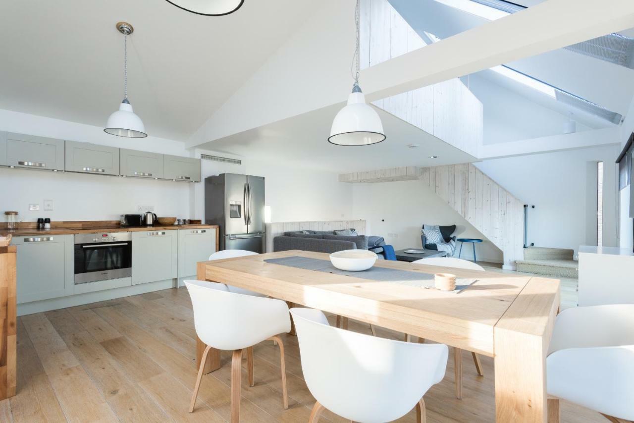 The Cliffside Loft - Distinctly Modern 3 Bdr Riverside Home Bath Esterno foto